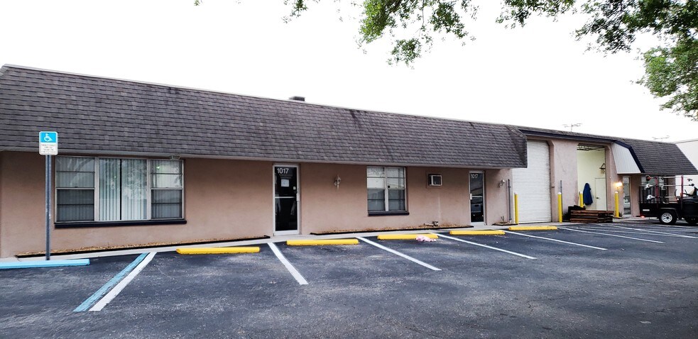 More Photos Of 1013-1017 SE 12th Ave, Cape Coral Industrial For Lease