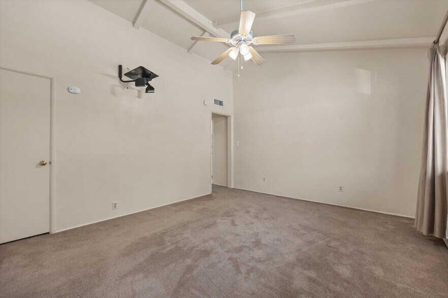 More Photos Of 16 Tobias St, Kernville Storefront Retail Residential For Sale