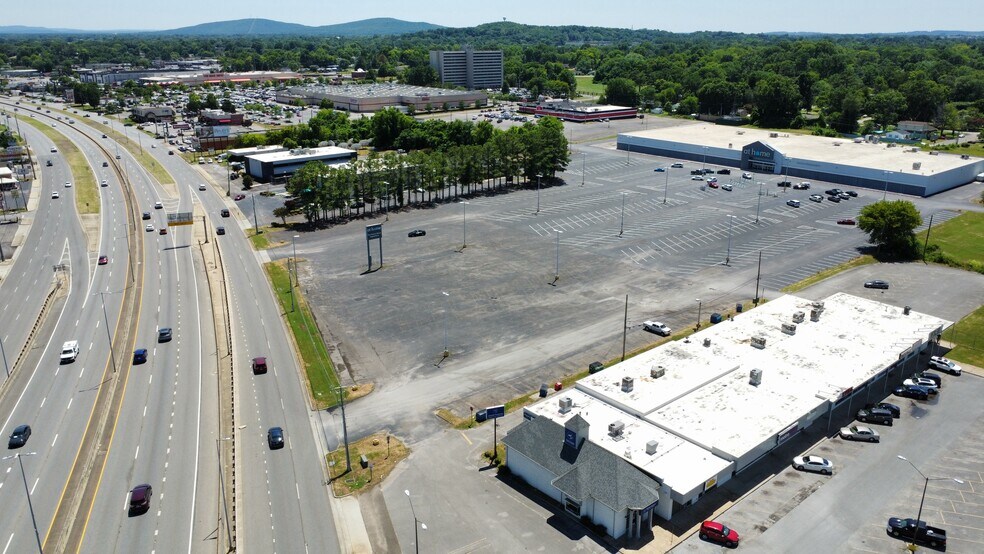 More Photos Of 1401 Memorial Pkwy NW, Huntsville Land For Sale