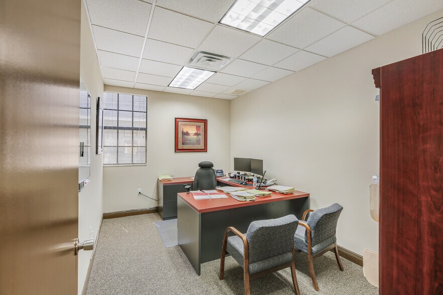 More Photos Of 9101 W College Pointe Dr, Fort Myers Medical For Sale