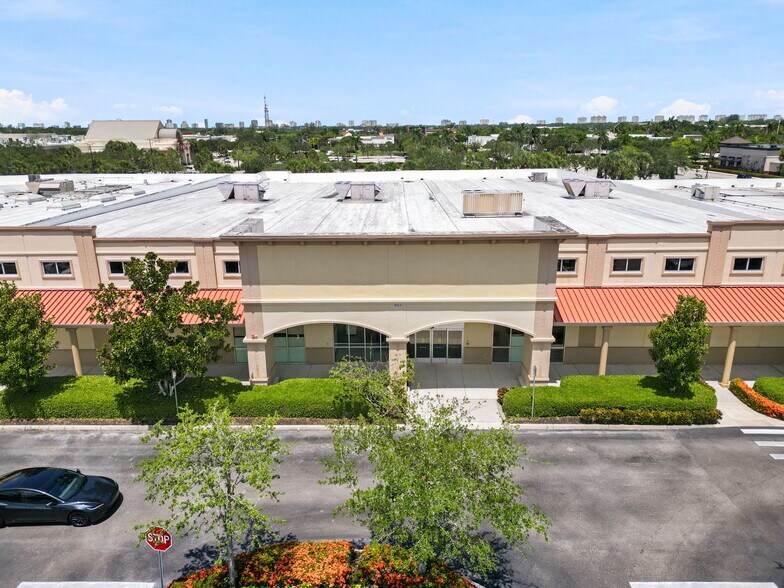 More Photos Of 6424 Naples Blvd, Naples Freestanding For Lease