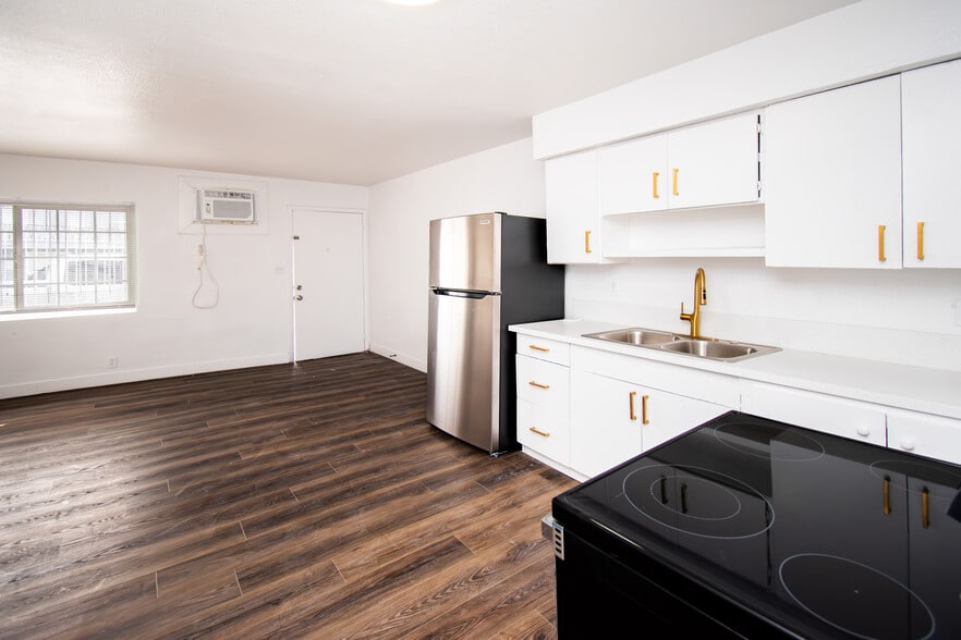More Photos Of 2216-2224 Tam Dr, Las Vegas Apartments For Sale