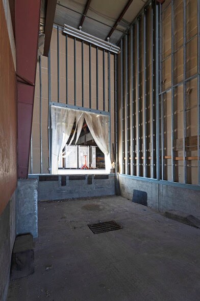 More Photos Of 1401 W Broadway St, Missoula Light Distribution For Lease