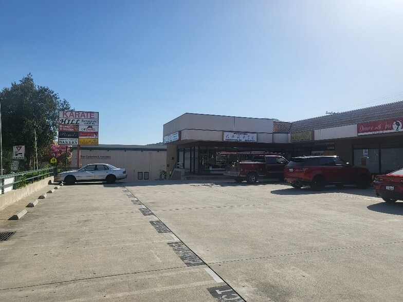 More Photos Of 3301-3315 N Verdugo Rd, Glendale General Retail For Lease