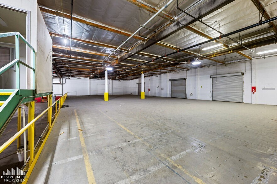 More Photos Of 45585 Commerce St, Indio Warehouse For Sale