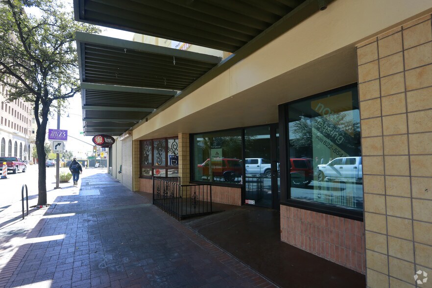 More Photos Of 13-27 N Stone Ave, Tucson Storefront For Lease
