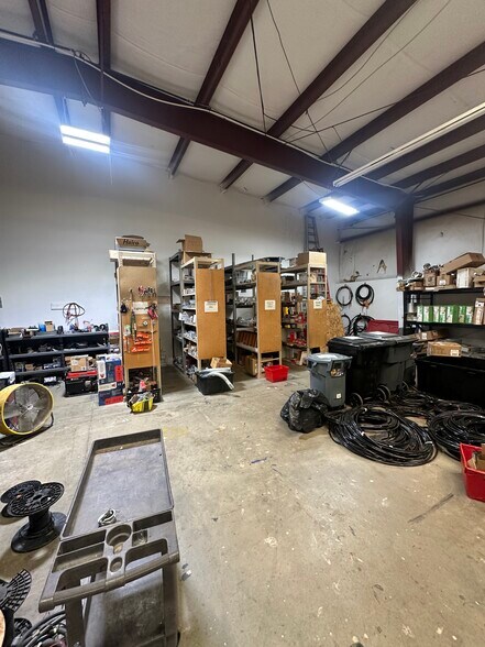 More Photos Of 4413 Mendi Ct, Suwanee Warehouse For Lease