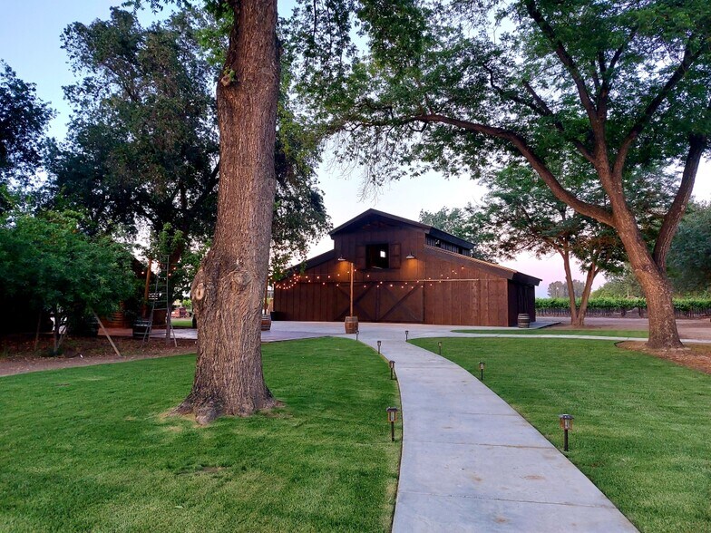 More Photos Of 18896 Grangeville Blvd, Lemoore Specialty For Sale
