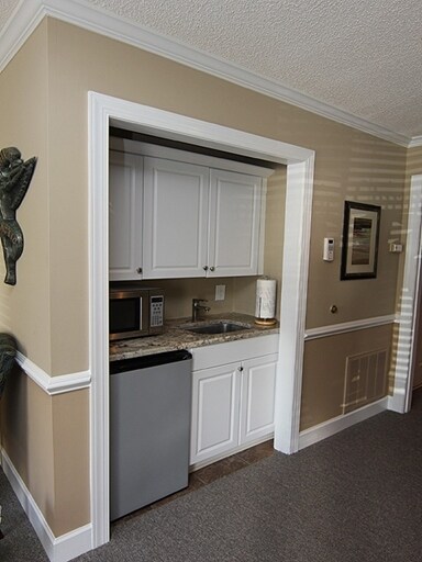 More Photos Of 6512 Six Forks Rd, Raleigh Medical For Sale