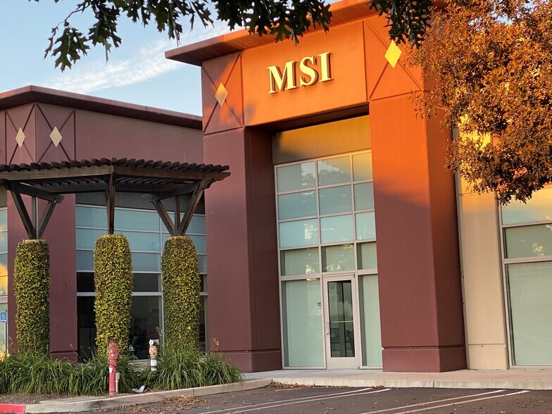 More Photos Of 9040 Brentwood Blvd, Brentwood Flex For Sale