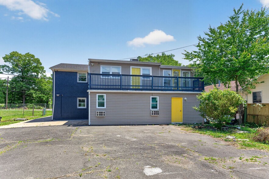 More Photos Of 7205 Livingston Rd, Oxon Hill Office Residential For Sale