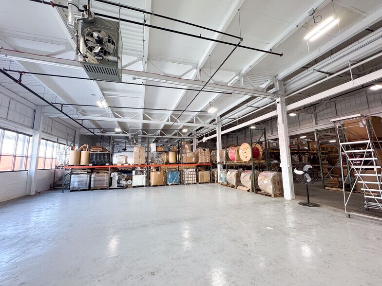 More Photos Of 221 South St, New Britain Unknown For Lease