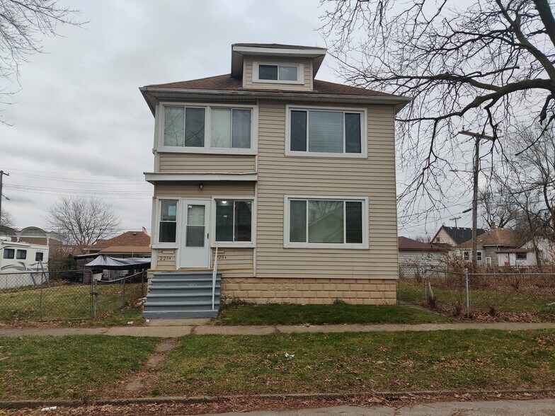 More Photos Of , River Rouge Unknown For Sale