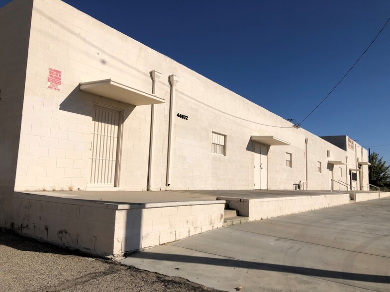 More Photos Of 44820 Yucca Ave, Lancaster Warehouse For Sale