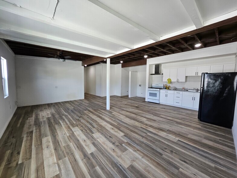 More Photos Of 5939-5941 Clara St, Bell Gardens Manufacturing For Sale