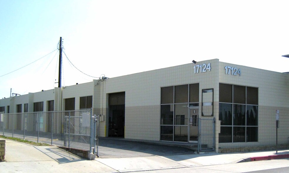 Primary Photo Of 17124 S Western Ave, Gardena Warehouse For Lease