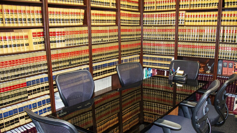 More Photos Of 74090 El Paseo, Palm Desert Medical For Sale