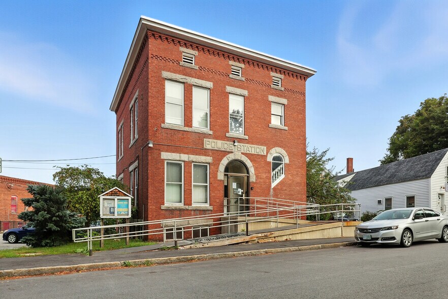 Primary Photo Of 3 Merrimack St, Penacook Office For Sale