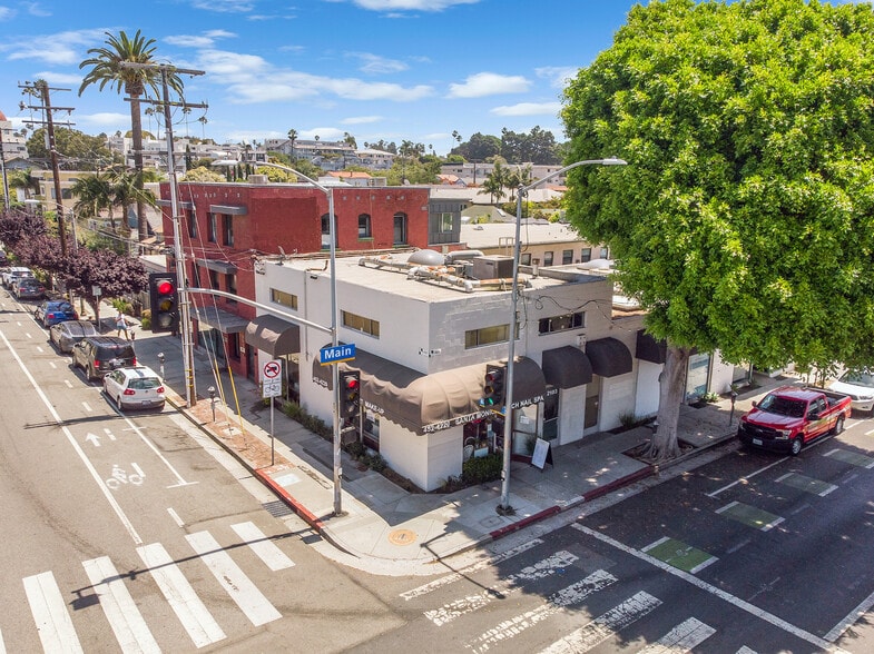 More Photos Of 2101 Main St, Santa Monica Storefront Retail Office For Lease