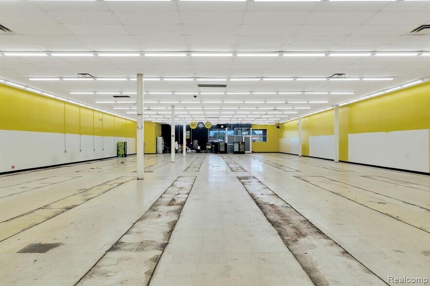 More Photos Of 4705 Conner St, Detroit General Retail For Lease