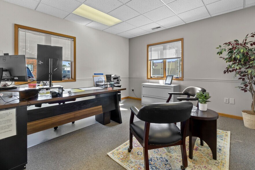 More Photos Of 1105 W Main St, Greenfield Office For Sale