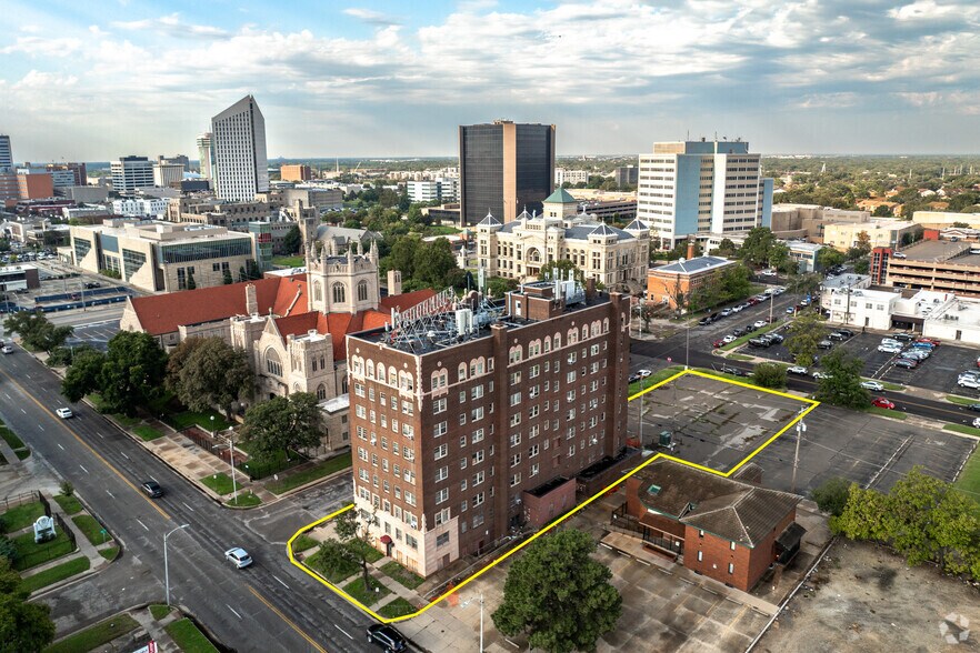 More Photos Of 222 E Elm St, Wichita Apartments For Sale