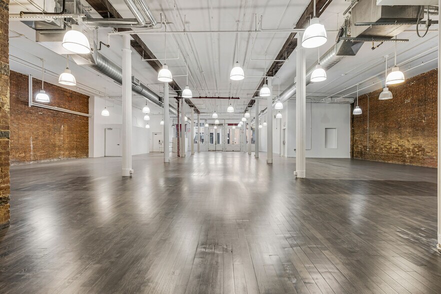 More Photos Of 489 Broome St, New York Apartments For Lease