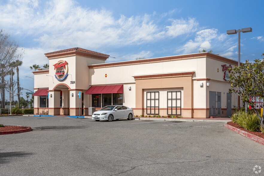 More Photos Of 473-499 E Alessandro Blvd, Riverside Unknown For Lease