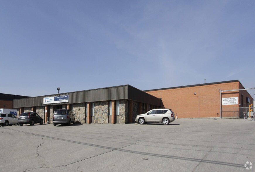 More Photos Of 7311 Kimbel St, Mississauga Distribution For Lease