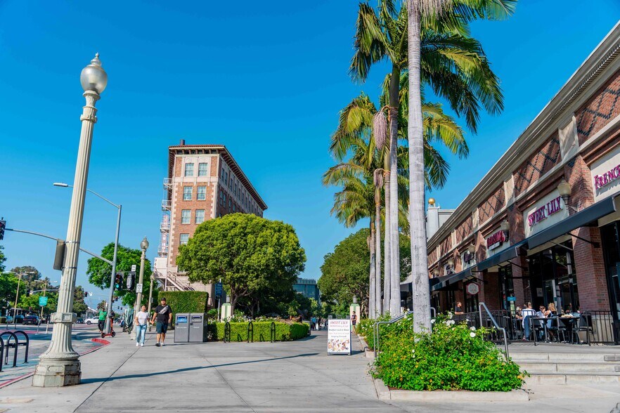 More Photos Of 9510-9514 Washington Blvd, Culver City General Retail For Lease