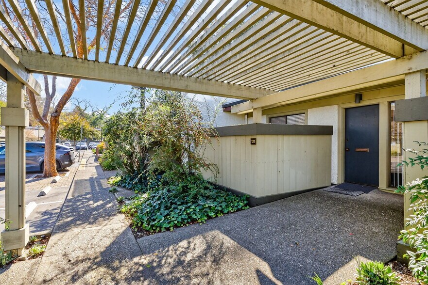 More Photos Of 1144 Sonoma Ave, Santa Rosa Medical For Lease