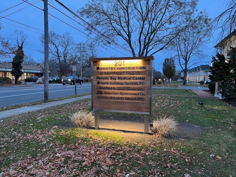 More Photos Of 201 Montauk Hwy, Westhampton Beach Office For Lease