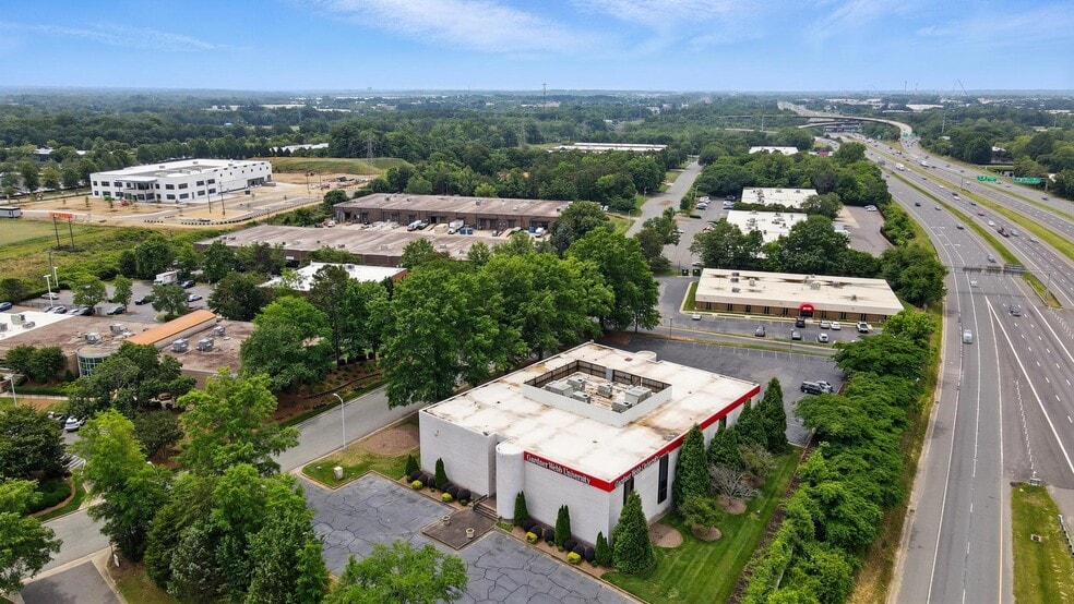 More Photos Of 8030 Arrowridge Blvd, Charlotte Office For Sale