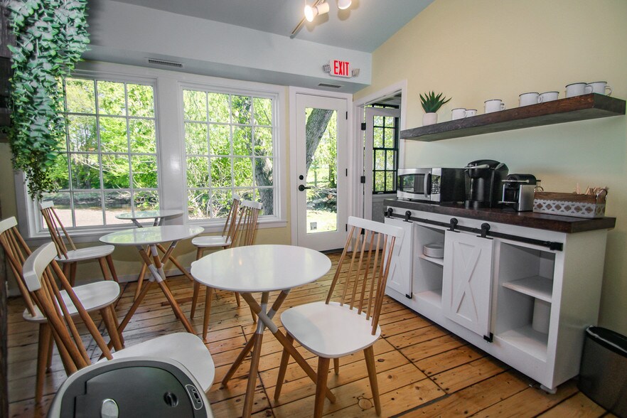 More Photos Of 1869 Post Rd E, Westport Freestanding For Lease