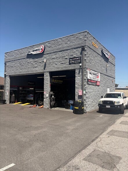 More Photos Of 10280 Beach blvd, Stanton General Retail For Lease
