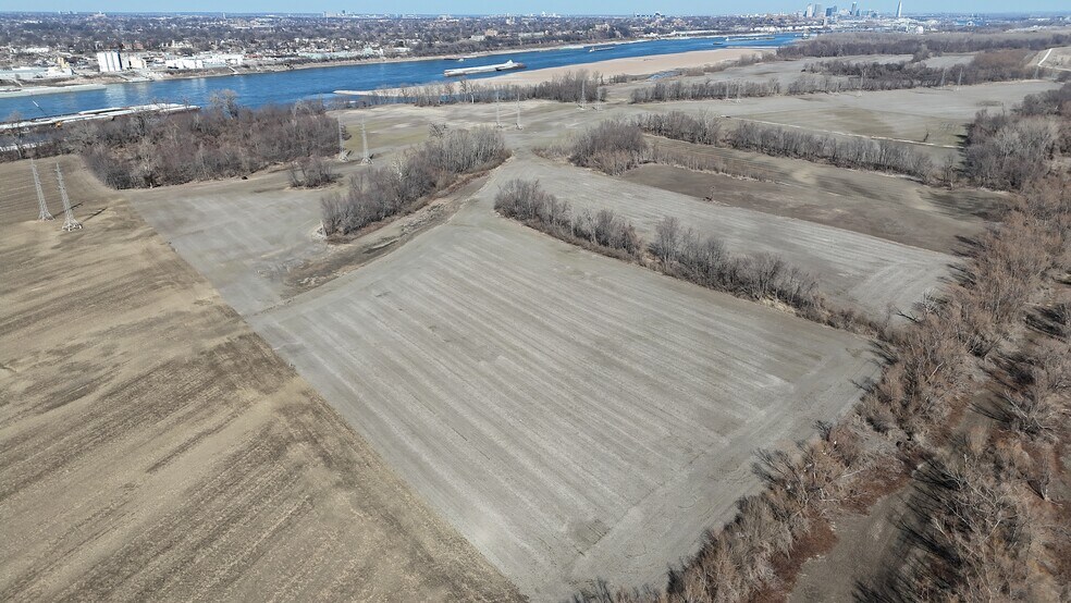 More Photos Of 00 State St, East Carondelet Land For Sale