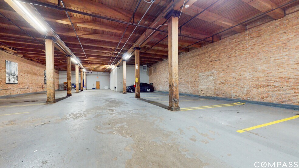 More Photos Of 2241 S Wabash Ave, Chicago Loft Creative Space For Sale
