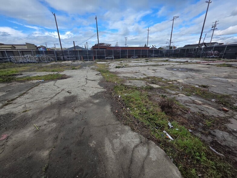 More Photos Of 2715 Adeline St, Oakland Warehouse For Lease