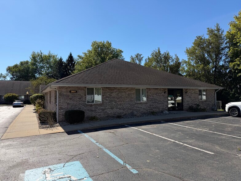 Primary Photo Of 2801 Bristol St, Elkhart Office For Sale