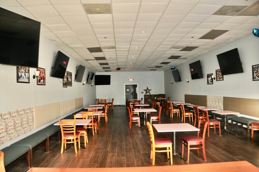 More Photos Of 335 Potomac Ave, Quantico Restaurant For Sale