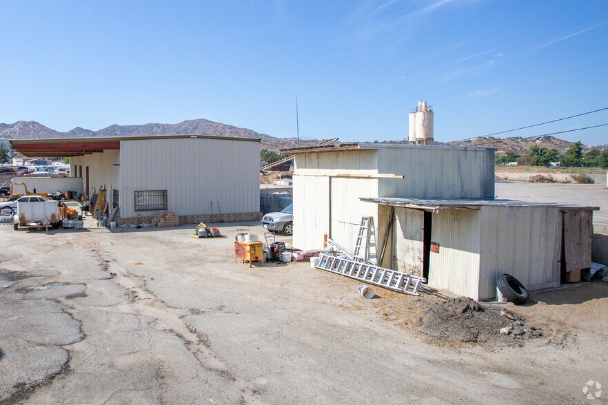 More Photos Of 55479 Yucca Trl, Yucca Valley Warehouse For Lease