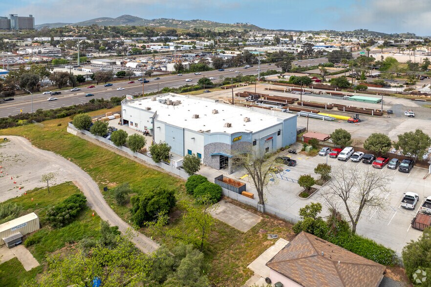 More Photos Of 2333 Montiel Rd, San Marcos Showroom For Lease