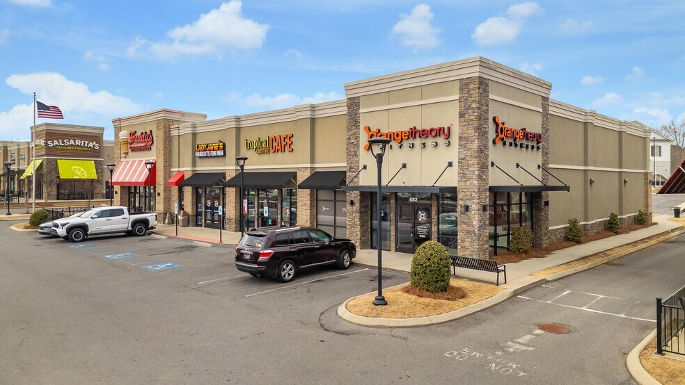 More Photos Of 682-688 Paul Huff Pky, Cleveland Freestanding For Lease