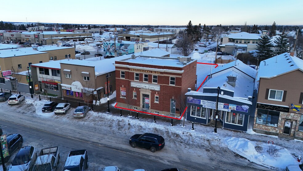 Primary Photo Of 5011 50 St, Stony Plain Storefront For Sale