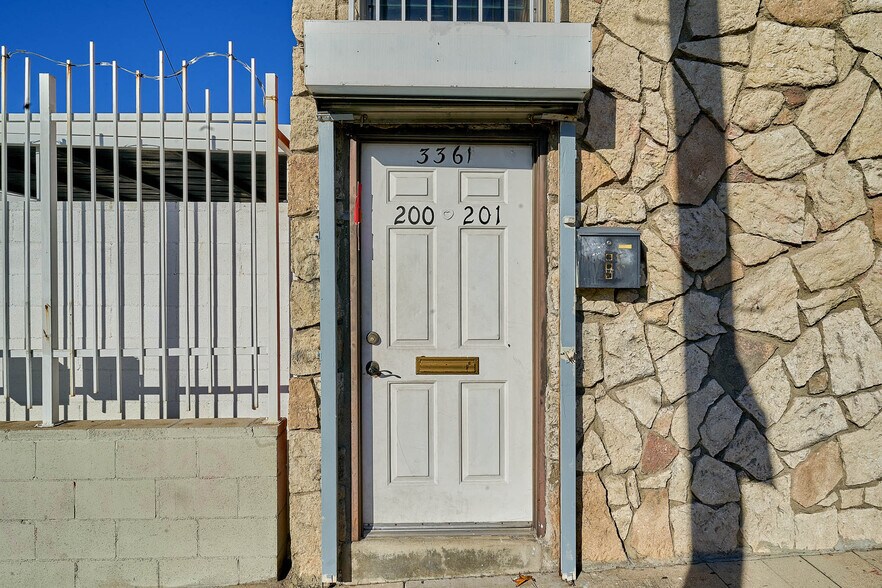 More Photos Of 3361 W 1st St, Los Angeles Unknown For Lease