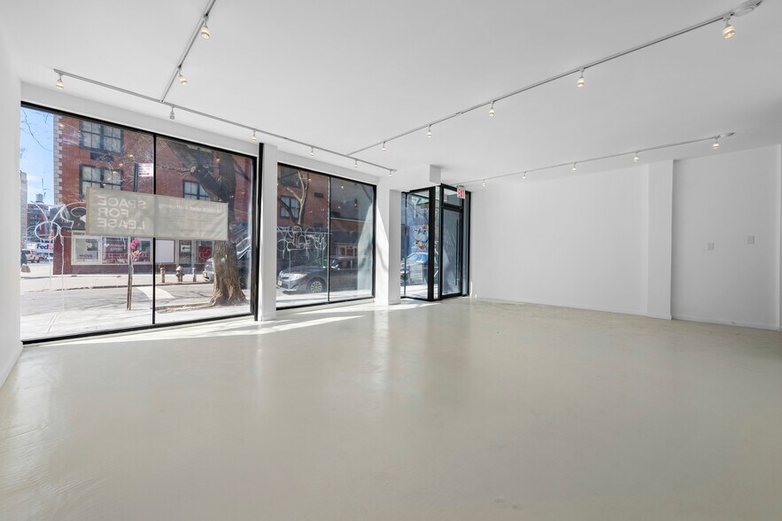 More Photos Of 302 Mott St, New York Apartments For Lease
