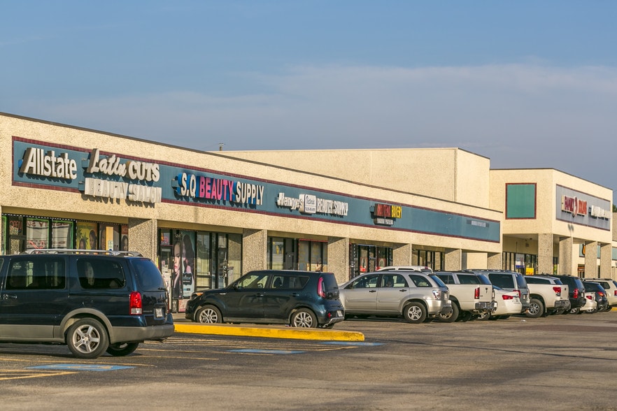 More Photos Of 13030-13190 Veterans Memorial Dr, Houston Unknown For Lease