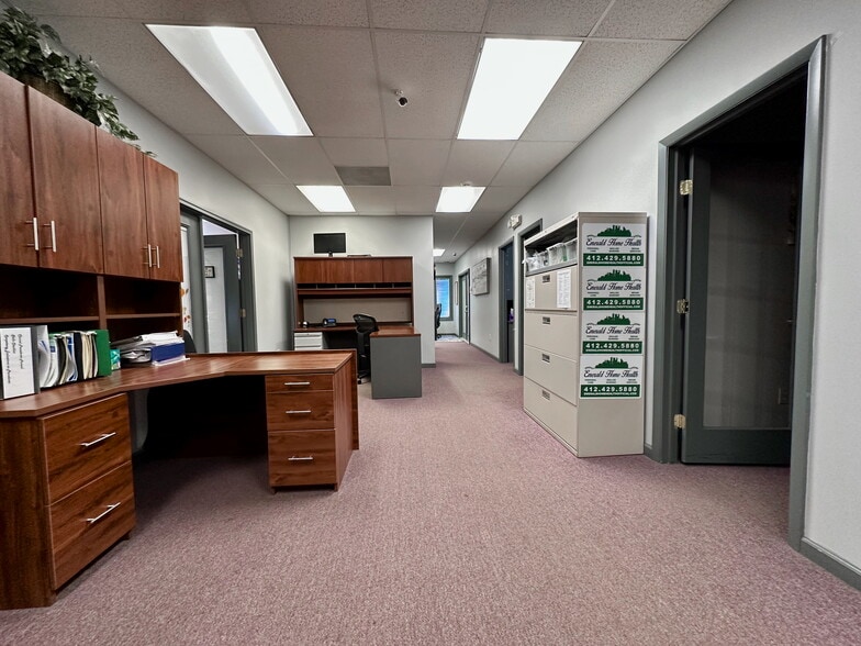 More Photos Of 510 E Main St, Carnegie Office For Sale