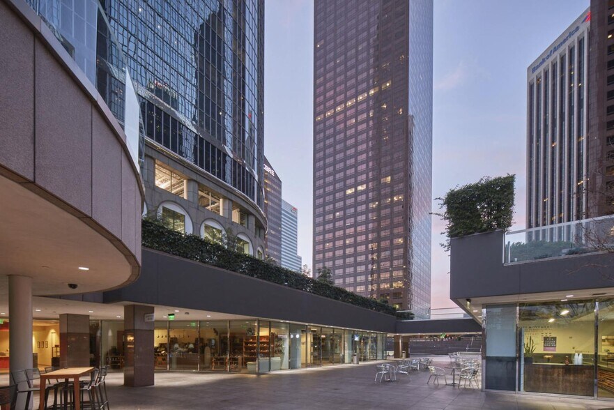 More Photos Of 350 S Grand Ave, Los Angeles Office Residential For Lease