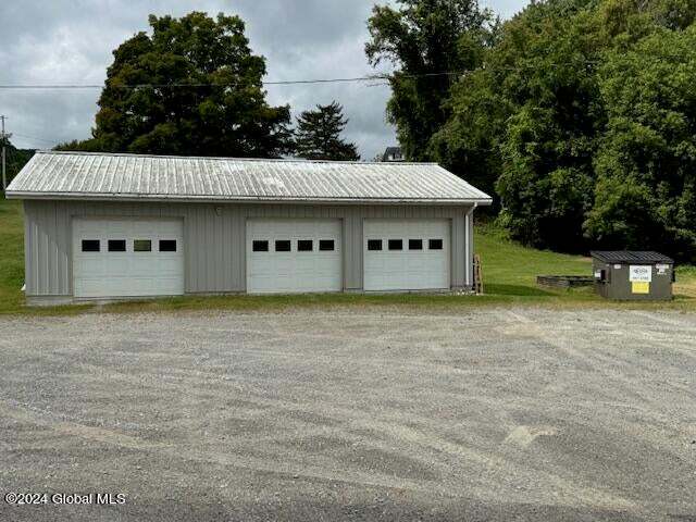More Photos Of 21419 Rt-22, Hoosick Falls Auto Repair For Sale